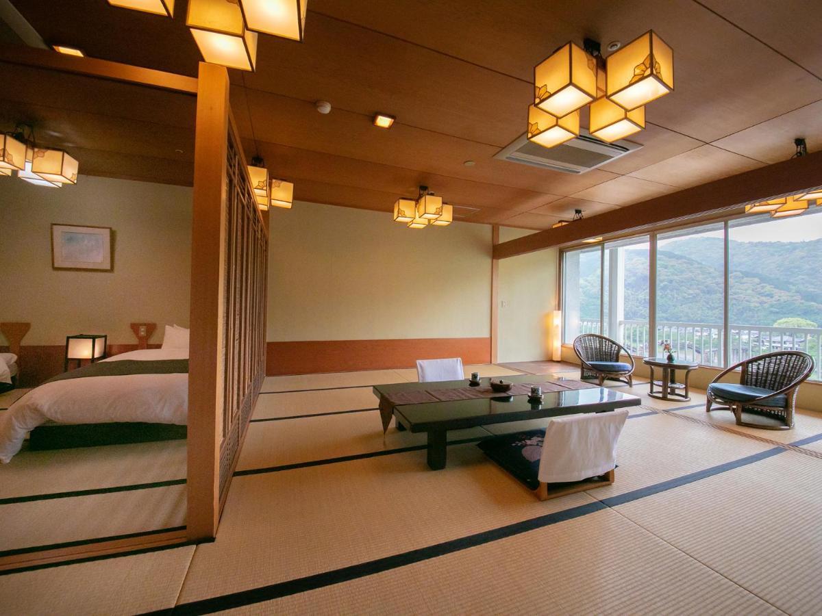 Iwakuni Kokusai Kanko Hotel Kültér fotó